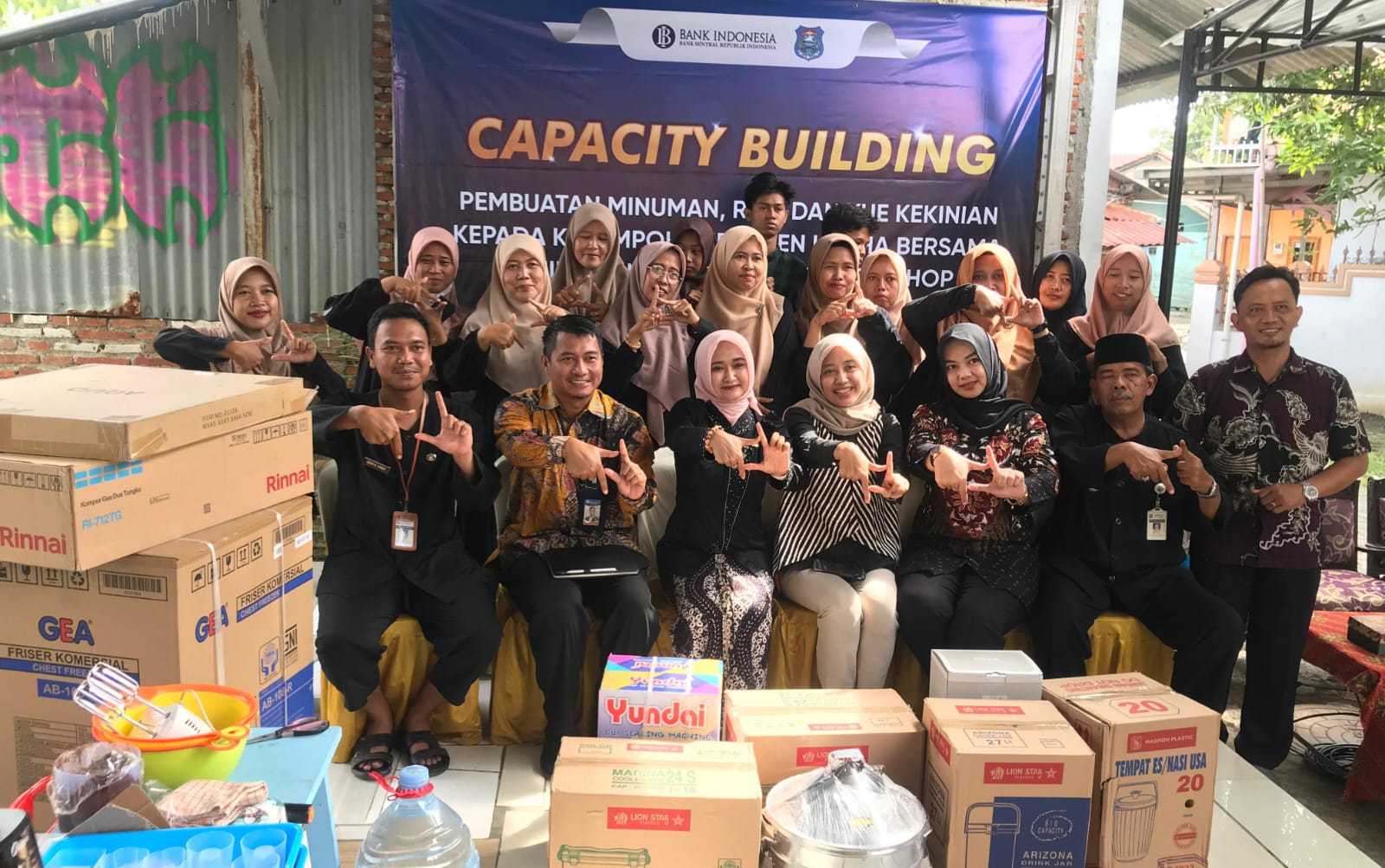 UMKM Dapat Bantuan Alat dari Bank Indonesia Tegal, Mba Iin : Bisa Naik Kelas Sampai Ekspor