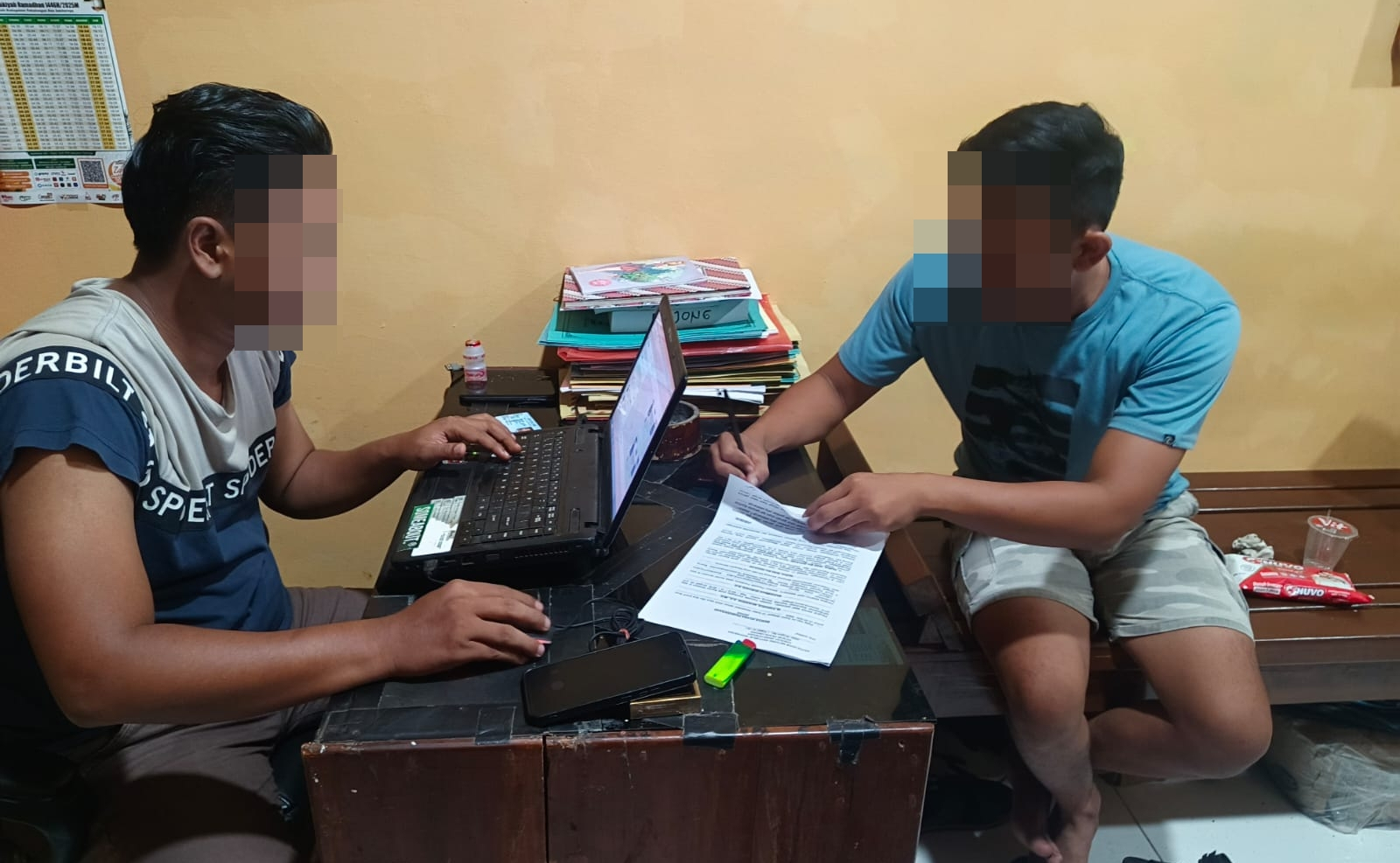 Sopir dan Packing Gelapkan Celana Jeans Rp50 Juta
