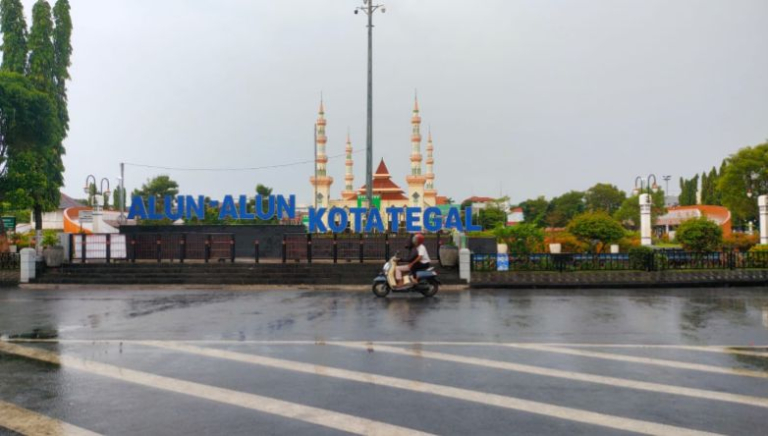 Cuaca Tegal Hari Ini, Rabu 24 Desember 2025, Hujan di Malam Hari hingga Subuh